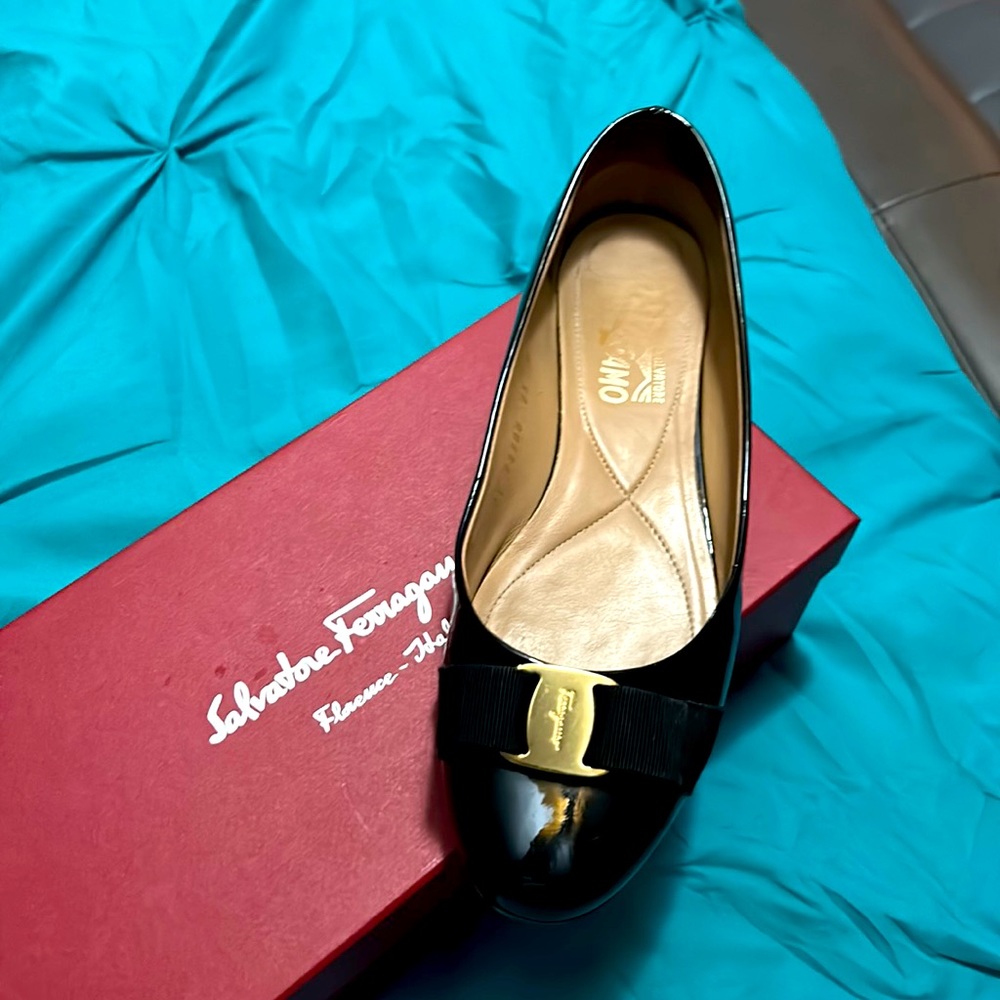 Black flats